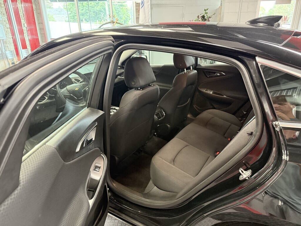 2025 Chevrolet Malibu LT Royal Oak MI