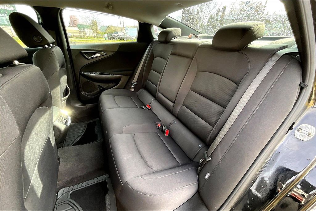 2025 Chevrolet Malibu LT OR