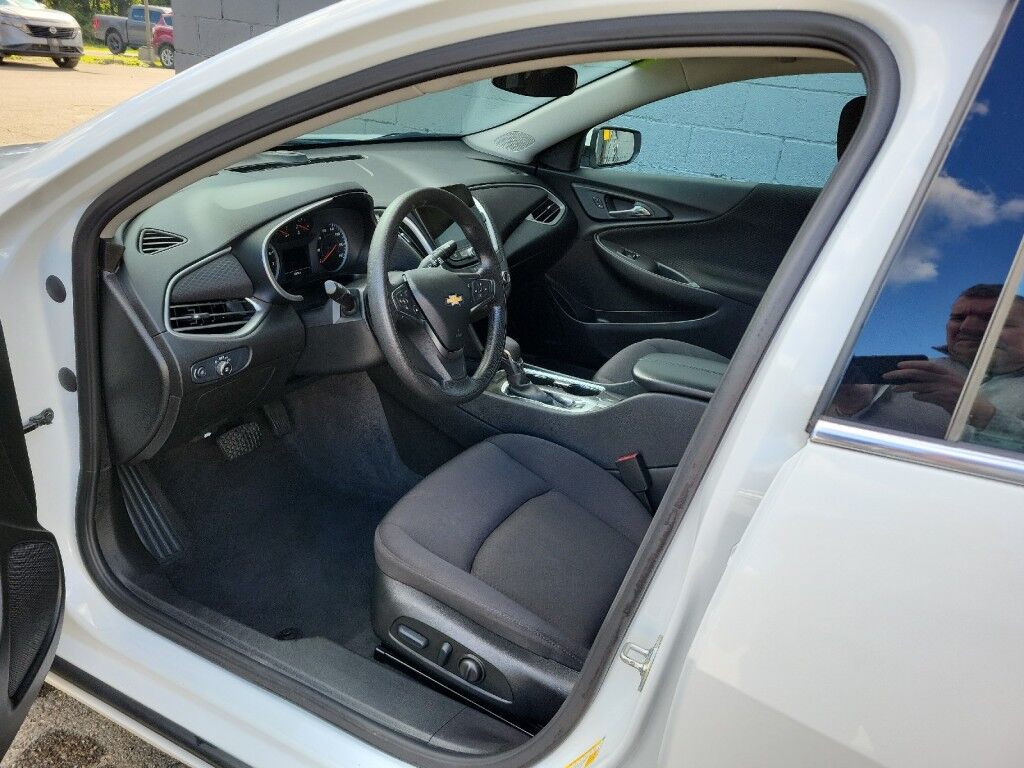 2025 Chevrolet Malibu LT Owego NY