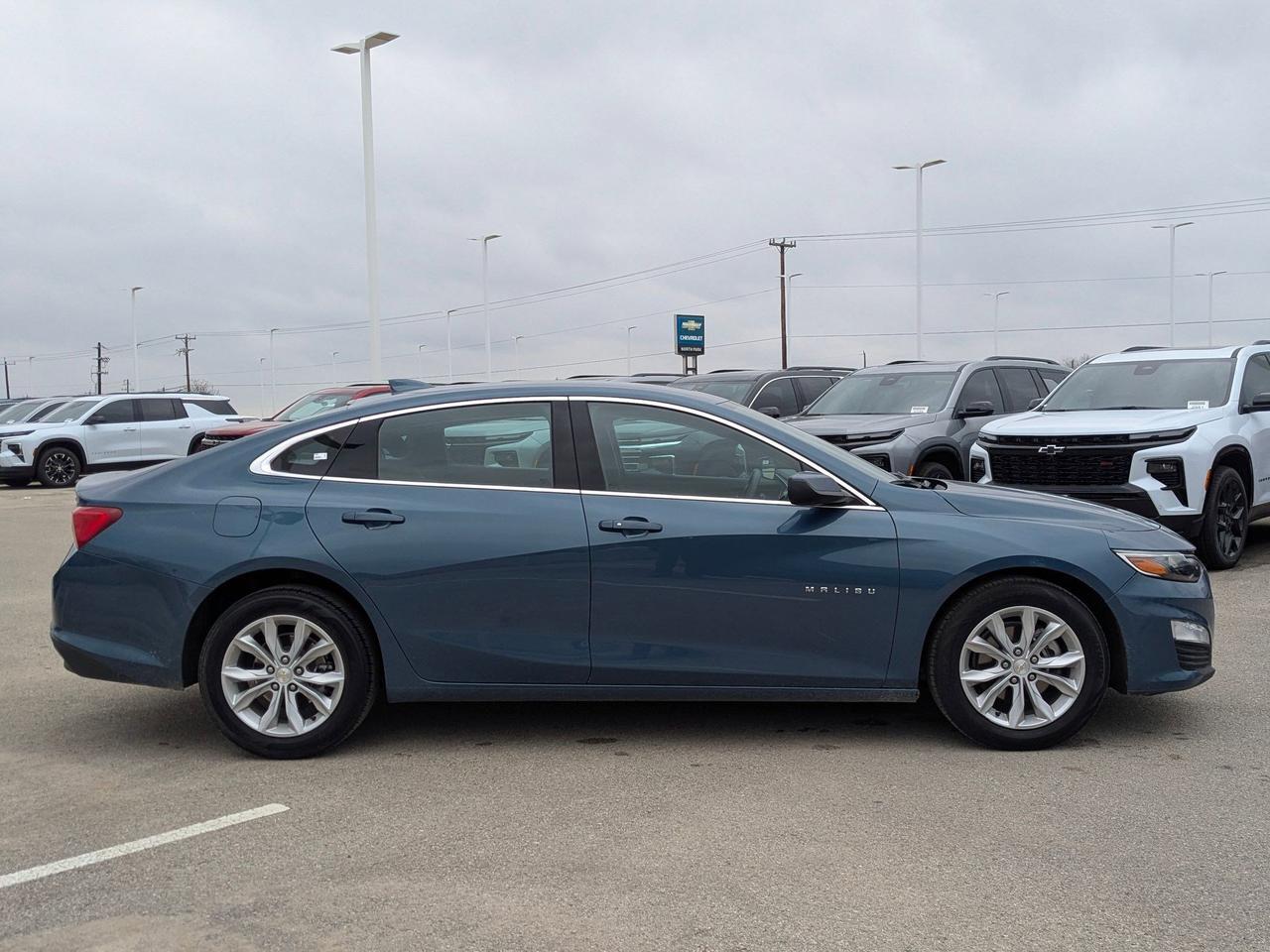 2025 Chevrolet Malibu LT