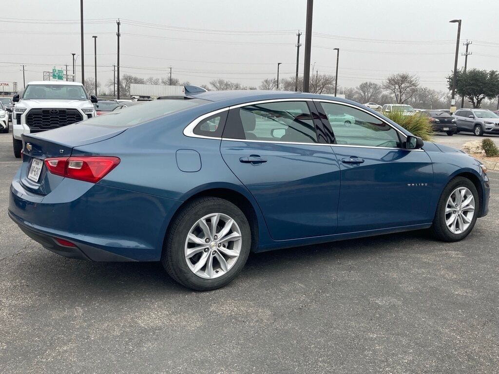 2025 Chevrolet Malibu LT