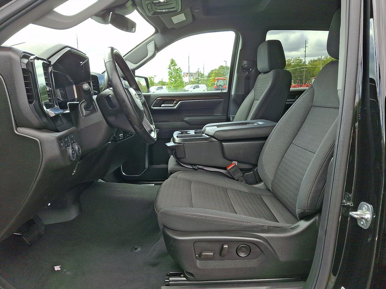 2025 Chevrolet Silverado 1500 4WD Crew Cab Standard Bed LT Vineland NJ