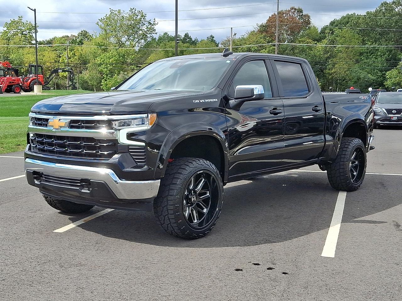 2025 Chevrolet Silverado 1500 4WD Crew Cab Standard Bed LT