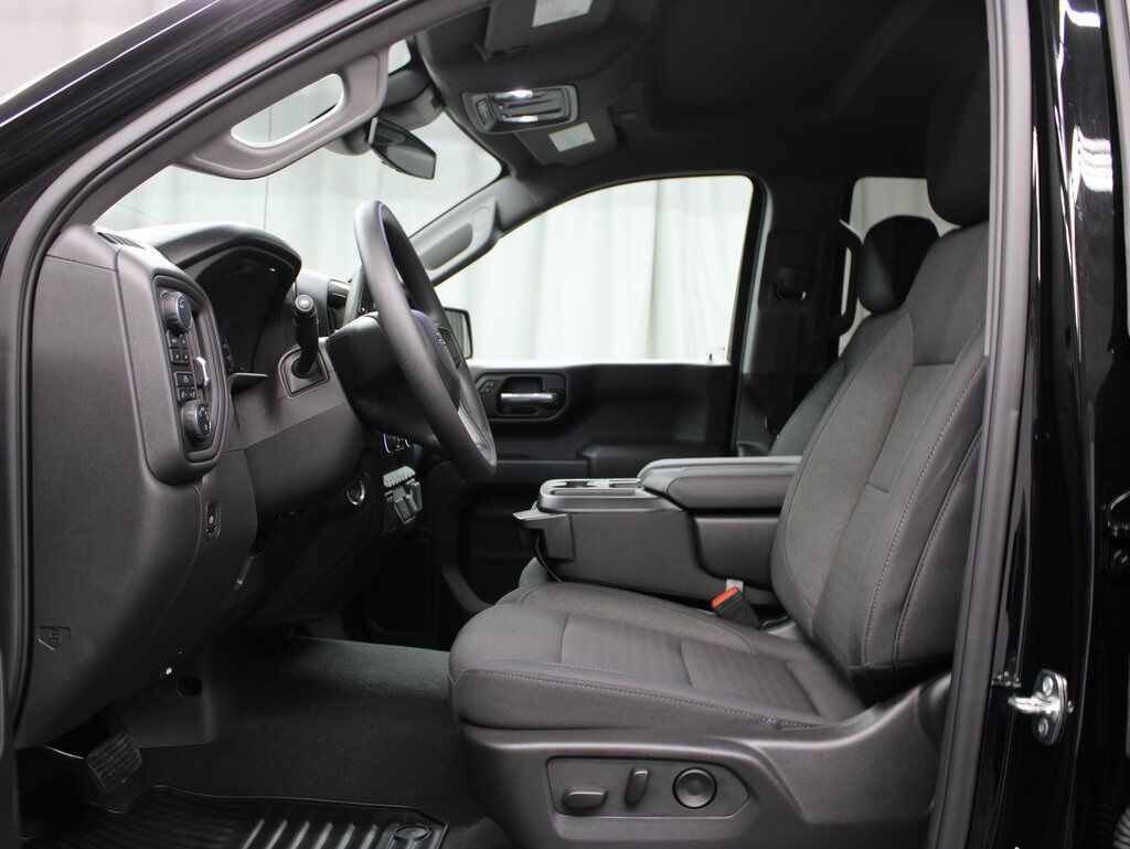 2025 Chevrolet Silverado 1500 4x4 Crew Cab Custom Trail Boss Fond du Lac WI