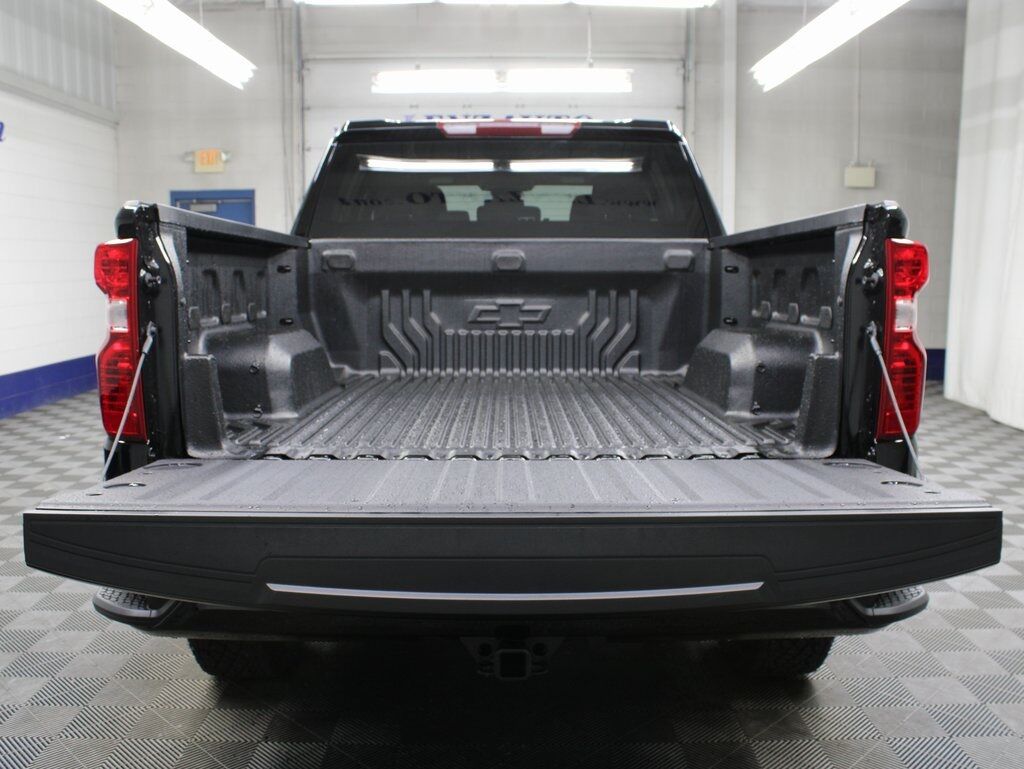 2025 Chevrolet Silverado 1500 4x4 Crew Cab Custom Trail Boss Fond du Lac WI
