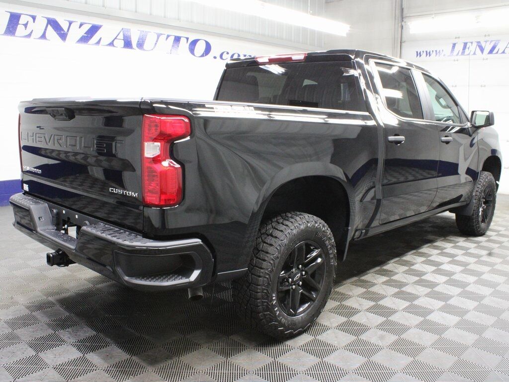 2025 Chevrolet Silverado 1500 4x4 Crew Cab Custom Trail Boss Fond du Lac WI