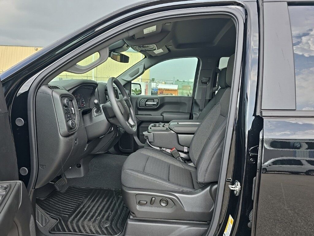 2025 Chevrolet Silverado 1500 4x4 Crew Cab Custom Trail Boss Fond du Lac WI