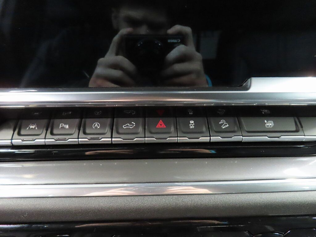 2025 Chevrolet Silverado 1500 4x4 Crew Cab High Country Fond du Lac WI