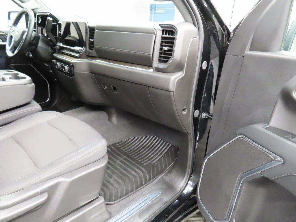 2025 Chevrolet Silverado 1500 4x4 Crew Cab LT Fond du Lac WI