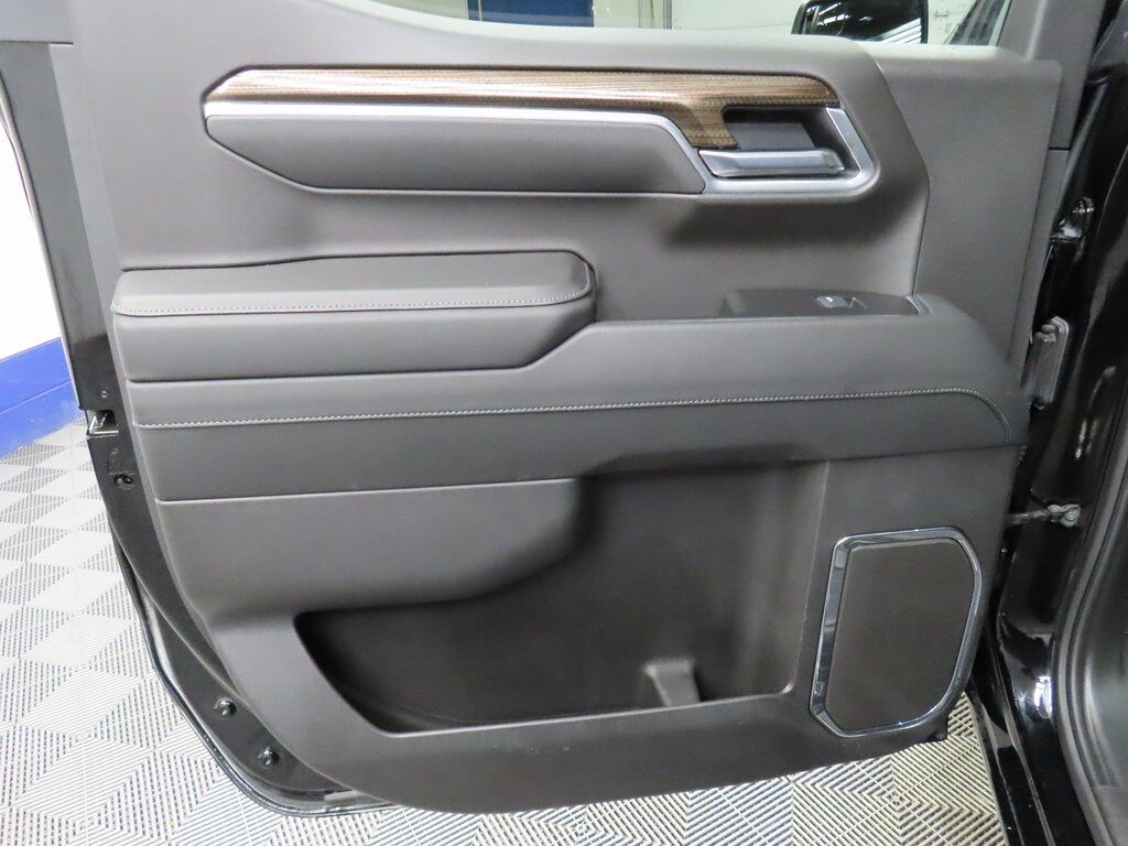 2025 Chevrolet Silverado 1500 4x4 Crew Cab LT Fond du Lac WI