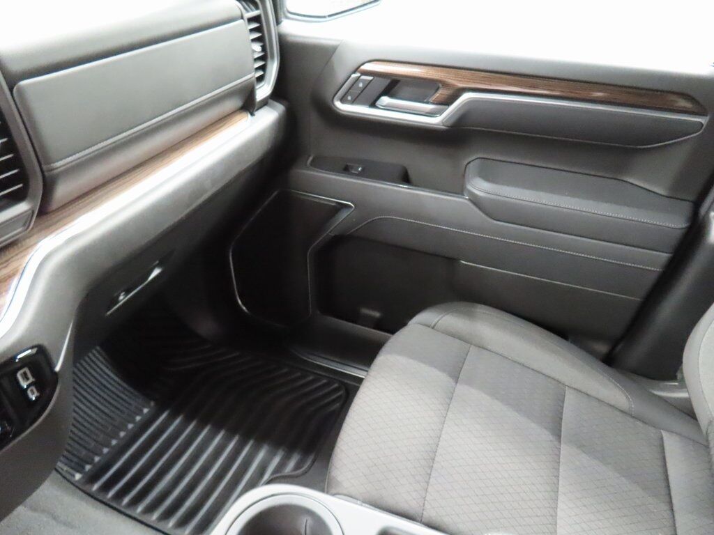 2025 Chevrolet Silverado 1500 4x4 Crew Cab LT Fond du Lac WI