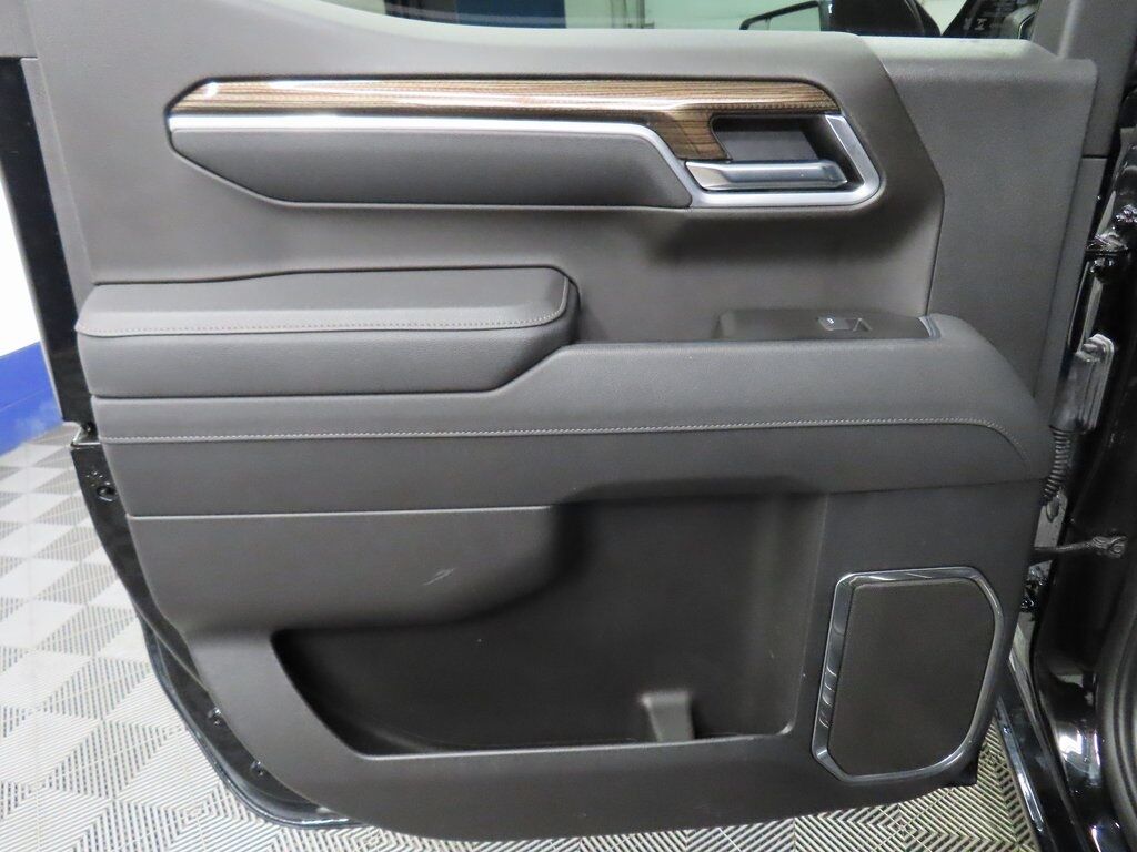 2025 Chevrolet Silverado 1500 4x4 Crew Cab LT Fond du Lac WI