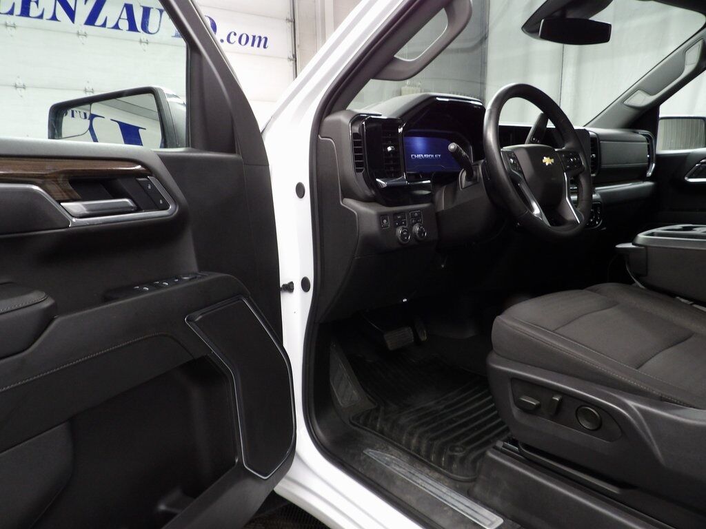 2025 Chevrolet Silverado 1500 4x4 Crew Cab LT Fond du Lac WI