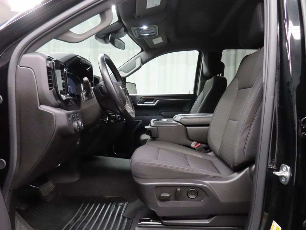 2025 Chevrolet Silverado 1500 4x4 Crew Cab LT Fond du Lac WI