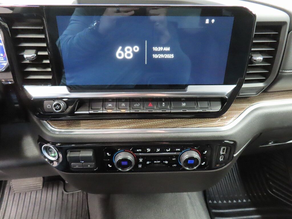 2025 Chevrolet Silverado 1500 4x4 Crew Cab LT Fond du Lac WI