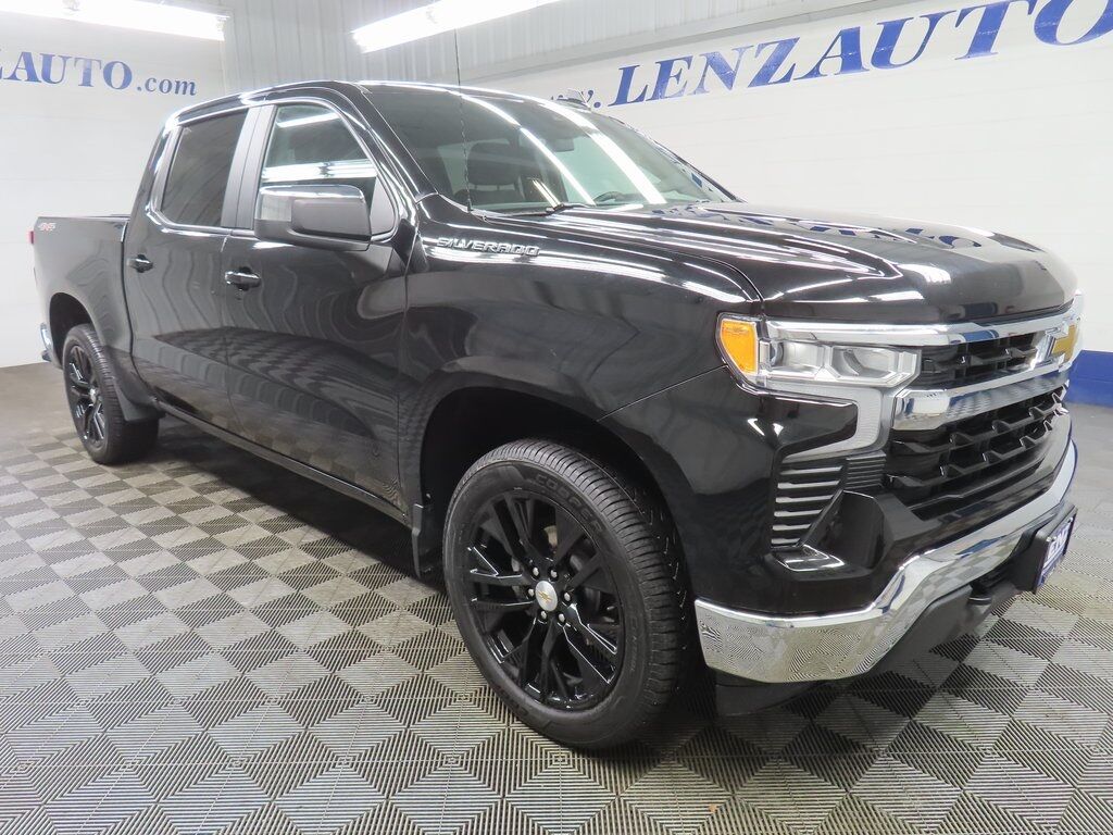 2025 Chevrolet Silverado 1500 4x4 Crew Cab LT Fond du Lac WI