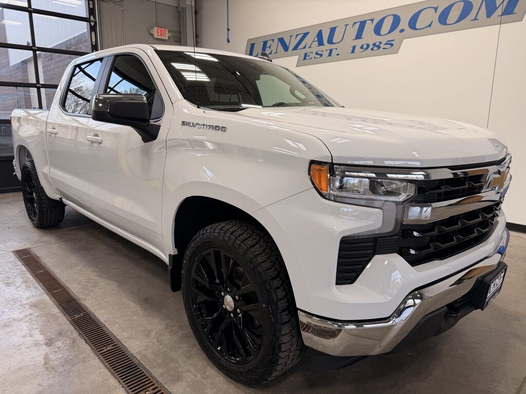 2025 Chevrolet Silverado 1500 4x4 Crew Cab LT