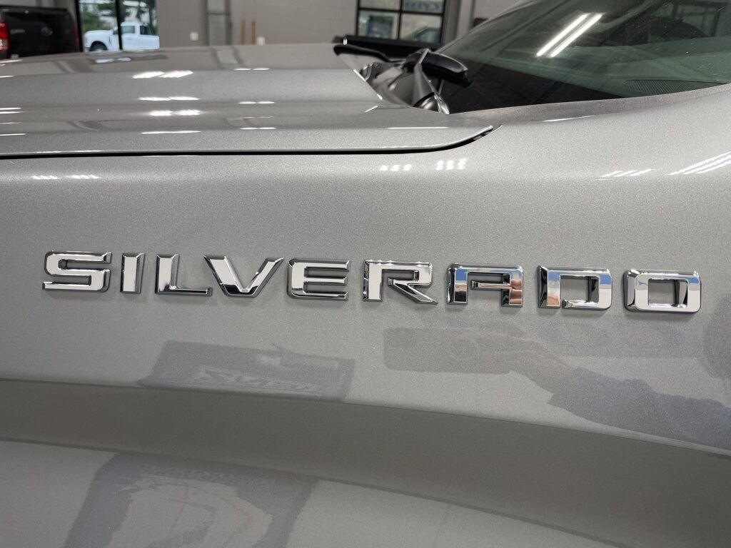 2025 Chevrolet Silverado 1500 4x4 Crew Cab LT Minocqua WI