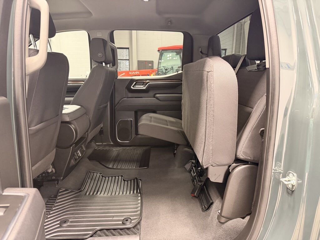 2025 Chevrolet Silverado 1500 4x4 Crew Cab LT Minocqua WI