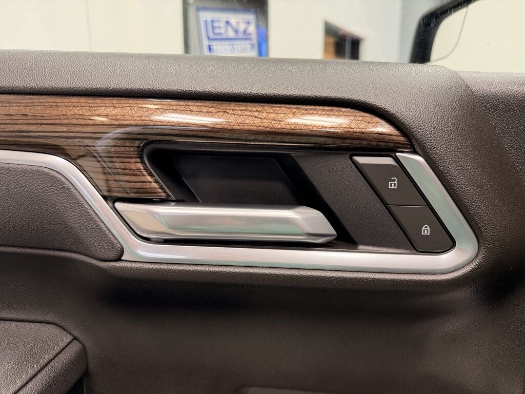 2025 Chevrolet Silverado 1500 4x4 Crew Cab LT Minocqua WI