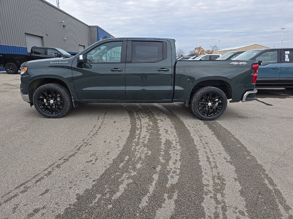 2025 Chevrolet Silverado 1500 4x4 Crew Cab LT
