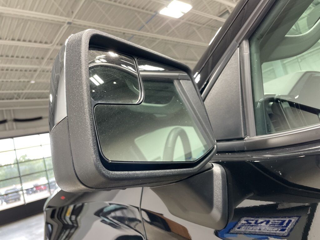 2025 Chevrolet Silverado 1500 4x4 Crew Cab LT Minocqua WI
