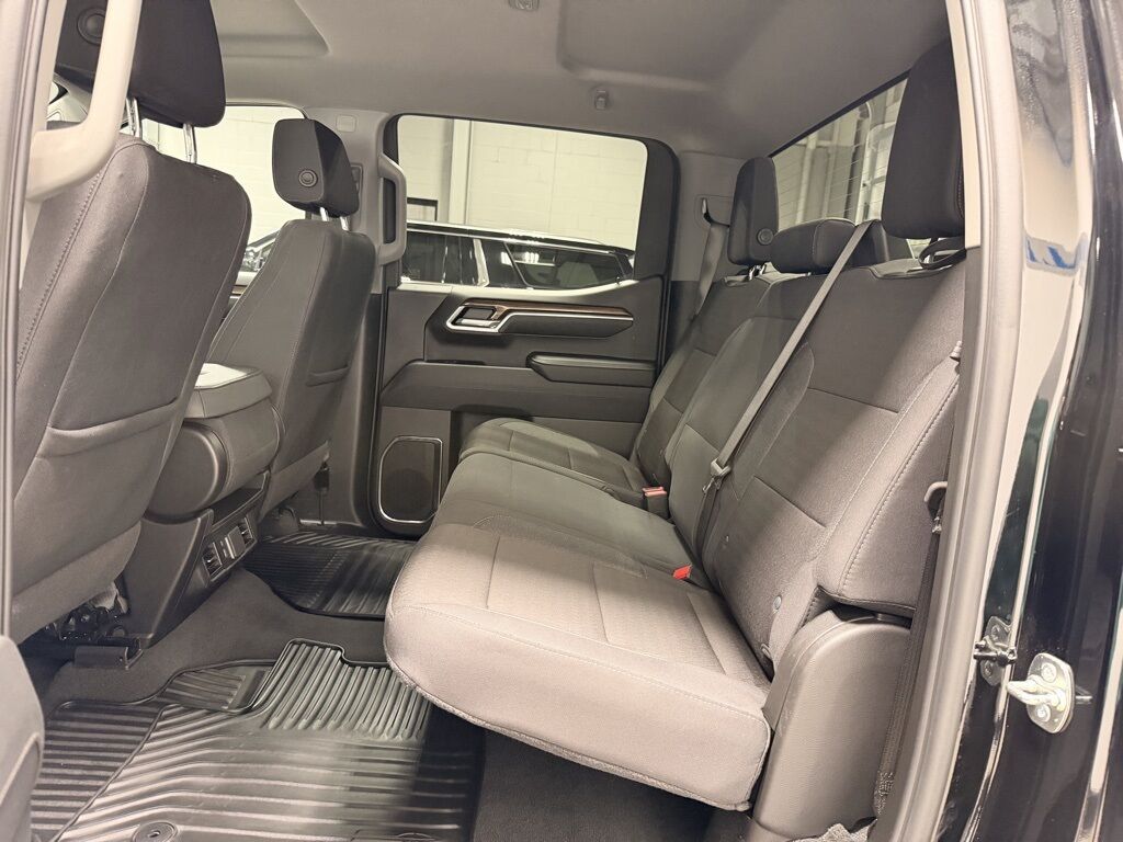 2025 Chevrolet Silverado 1500 4x4 Crew Cab LT Minocqua WI