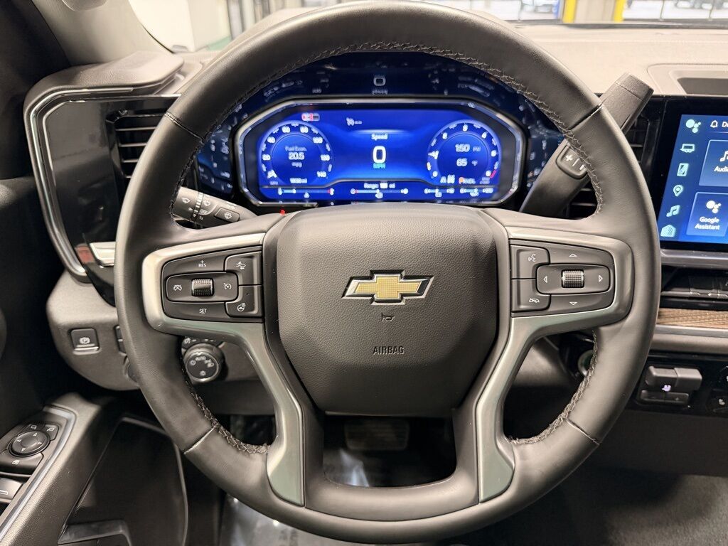 2025 Chevrolet Silverado 1500 4x4 Crew Cab LT Minocqua WI