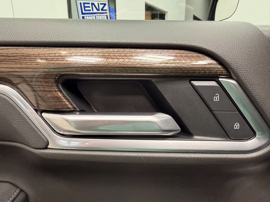 2025 Chevrolet Silverado 1500 4x4 Crew Cab LT Minocqua WI