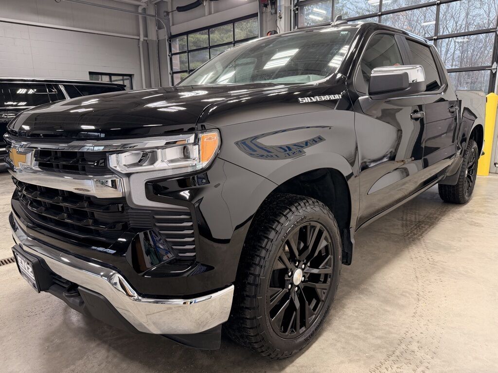 2025 Chevrolet Silverado 1500 4x4 Crew Cab LT Minocqua WI