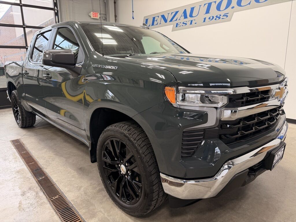 2025 Chevrolet Silverado 1500 4x4 Crew Cab LT