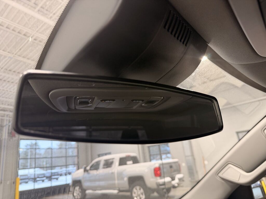 2025 Chevrolet Silverado 1500 4x4 Crew Cab LT Minocqua WI