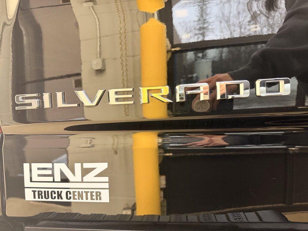 2025 Chevrolet Silverado 1500 4x4 Crew Cab LT Minocqua WI