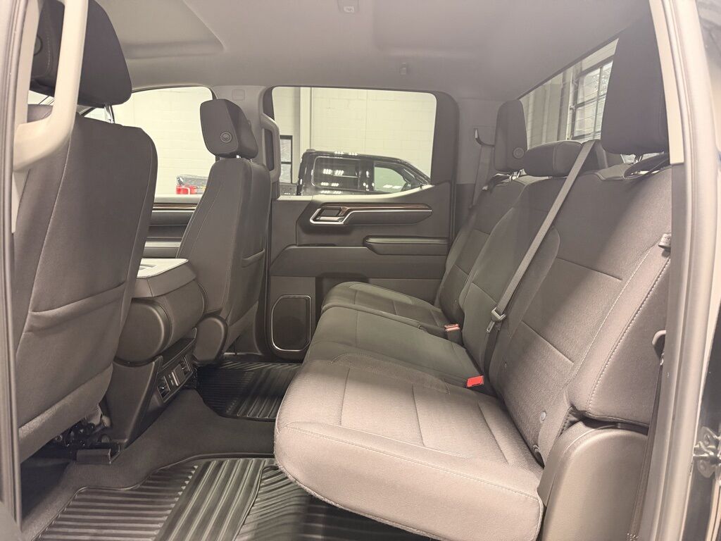 2025 Chevrolet Silverado 1500 4x4 Crew Cab LT Minocqua WI