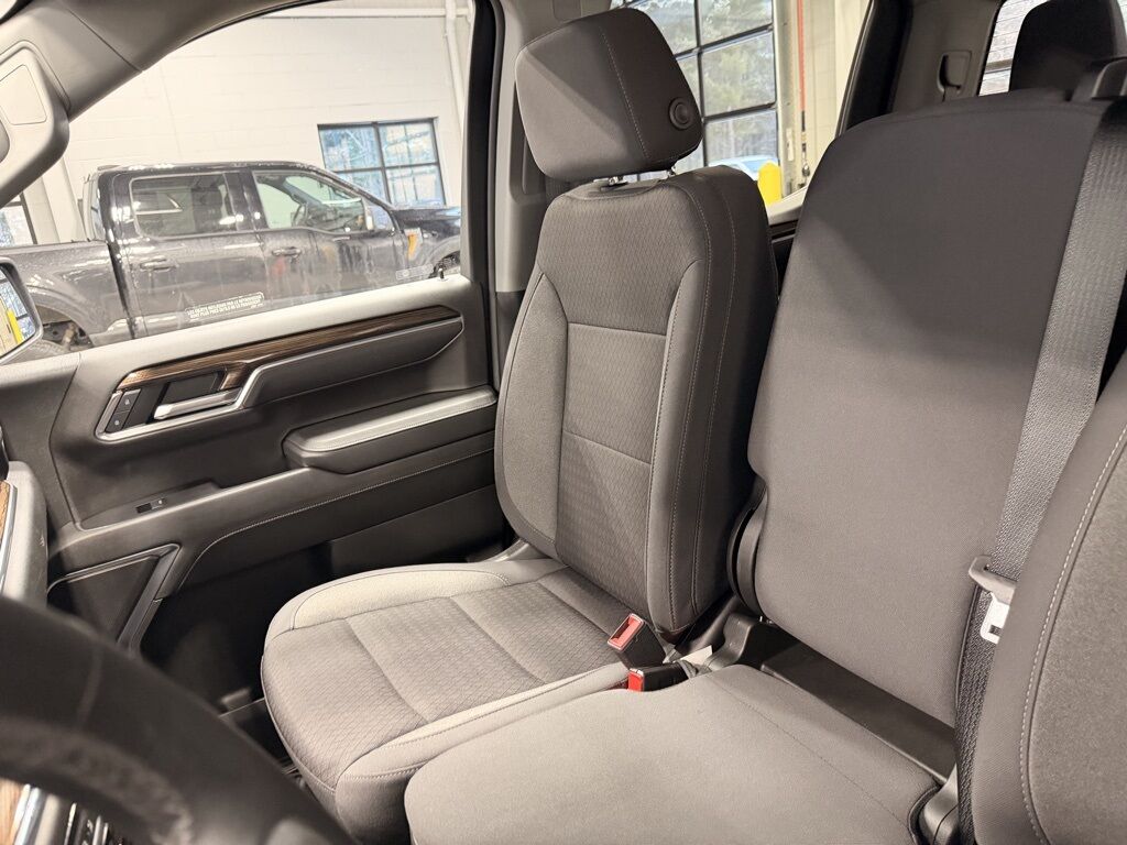 2025 Chevrolet Silverado 1500 4x4 Crew Cab LT Minocqua WI