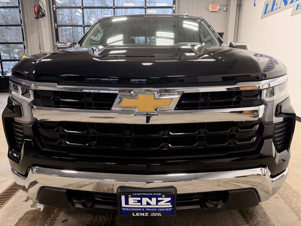 2025 Chevrolet Silverado 1500 4x4 Crew Cab LT Minocqua WI