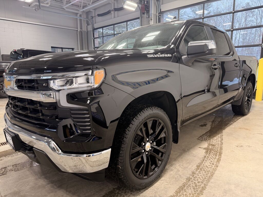 2025 Chevrolet Silverado 1500 4x4 Crew Cab LT Minocqua WI