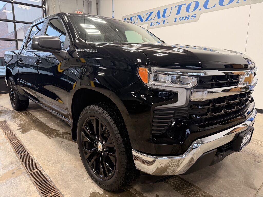 2025 Chevrolet Silverado 1500 4x4 Crew Cab LT Minocqua WI