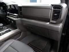 2025 Chevrolet Silverado 1500 4x4 Crew Cab LTZ Fond du Lac WI
