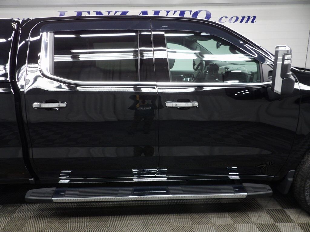 2025 Chevrolet Silverado 1500 4x4 Crew Cab LTZ Fond du Lac WI