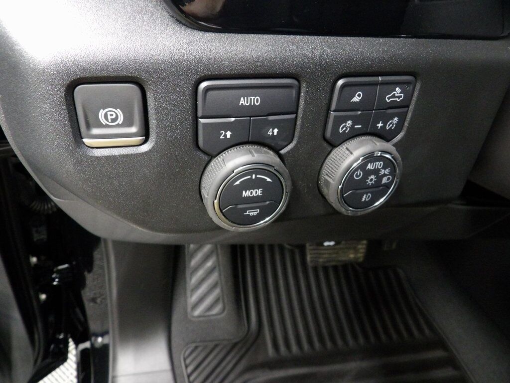 2025 Chevrolet Silverado 1500 4x4 Crew Cab LTZ Fond du Lac WI