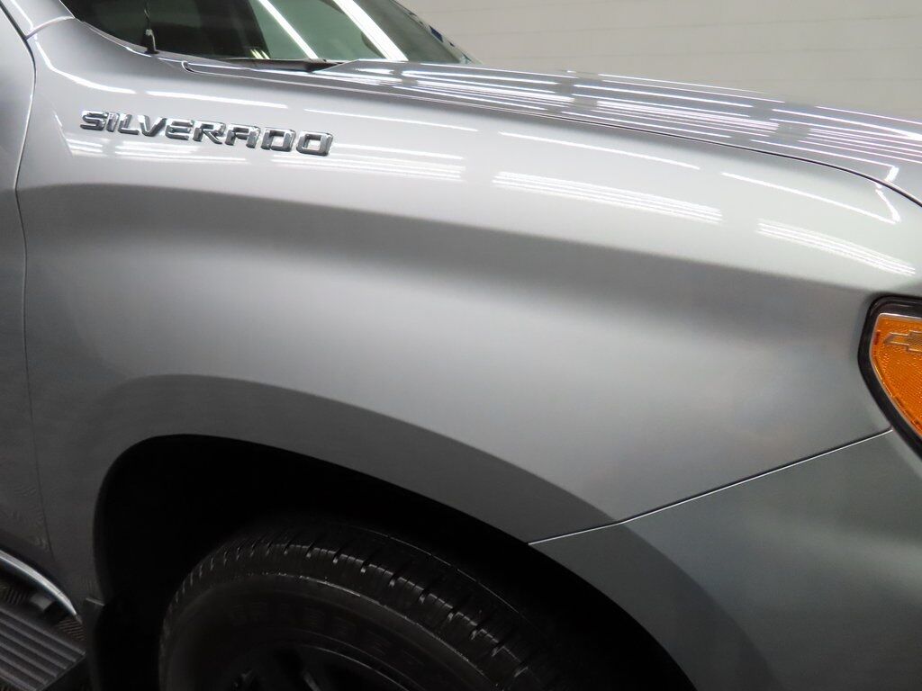 2025 Chevrolet Silverado 1500 4x4 Crew Cab RST Fond du Lac WI