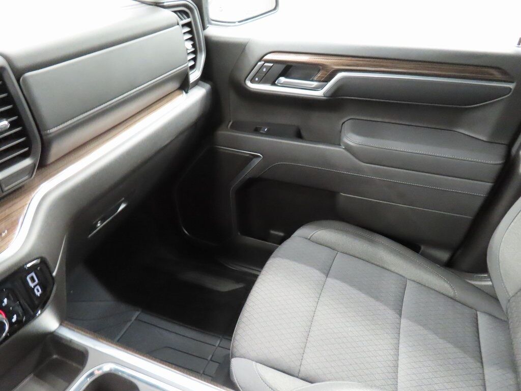 2025 Chevrolet Silverado 1500 4x4 Crew Cab RST Fond du Lac WI