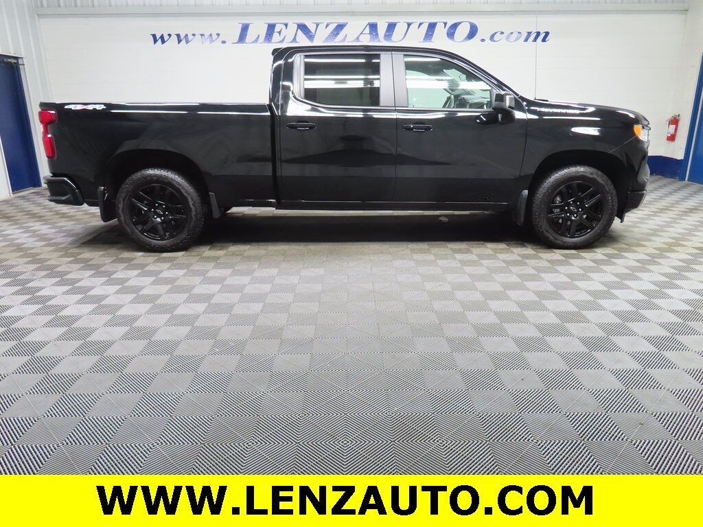 2025 Chevrolet Silverado 1500 4x4 Crew Cab RST