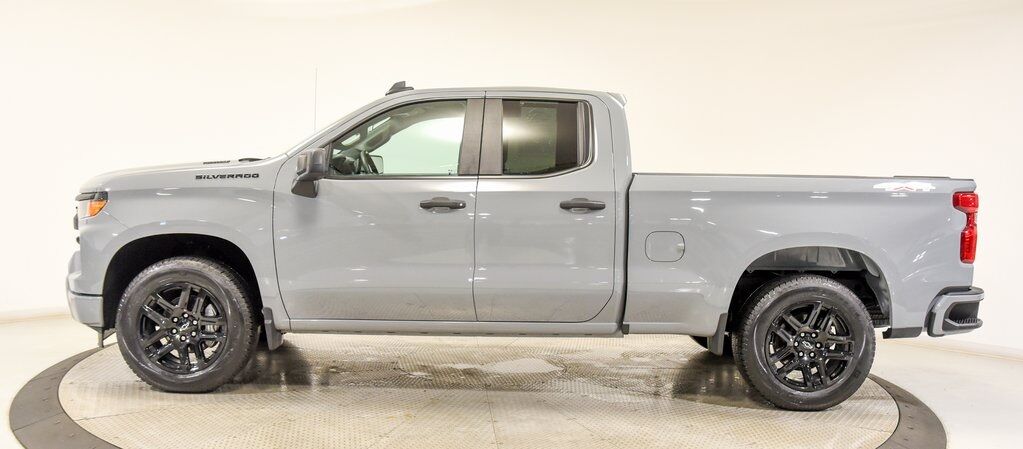 2025 Chevrolet Silverado 1500 Custom Akron