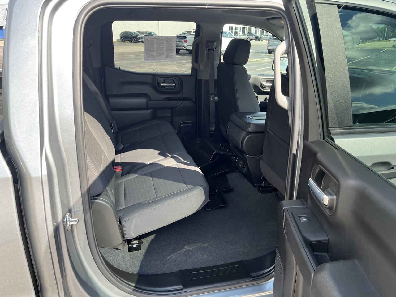 2025 Chevrolet Silverado 1500 Custom Crew Cab 4WD RallyEdition w/20s AllTerrainTires Spray-OnBedliner Saukville WI