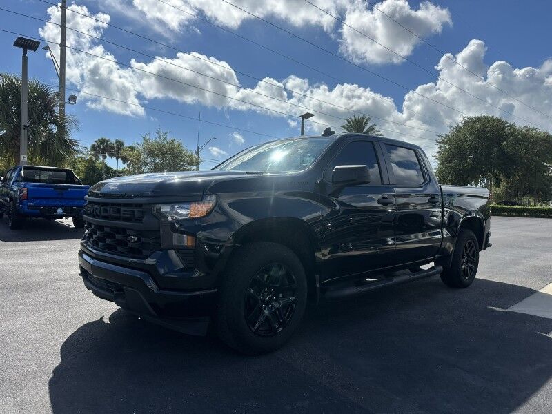 2025 Chevrolet Silverado 1500 Custom