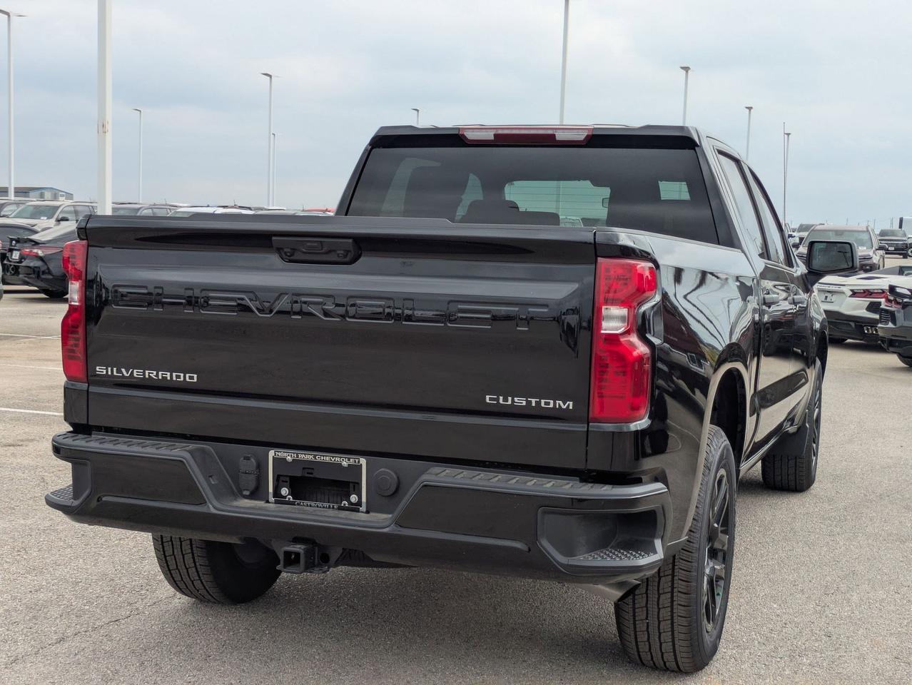 2025 Chevrolet Silverado 1500 Custom