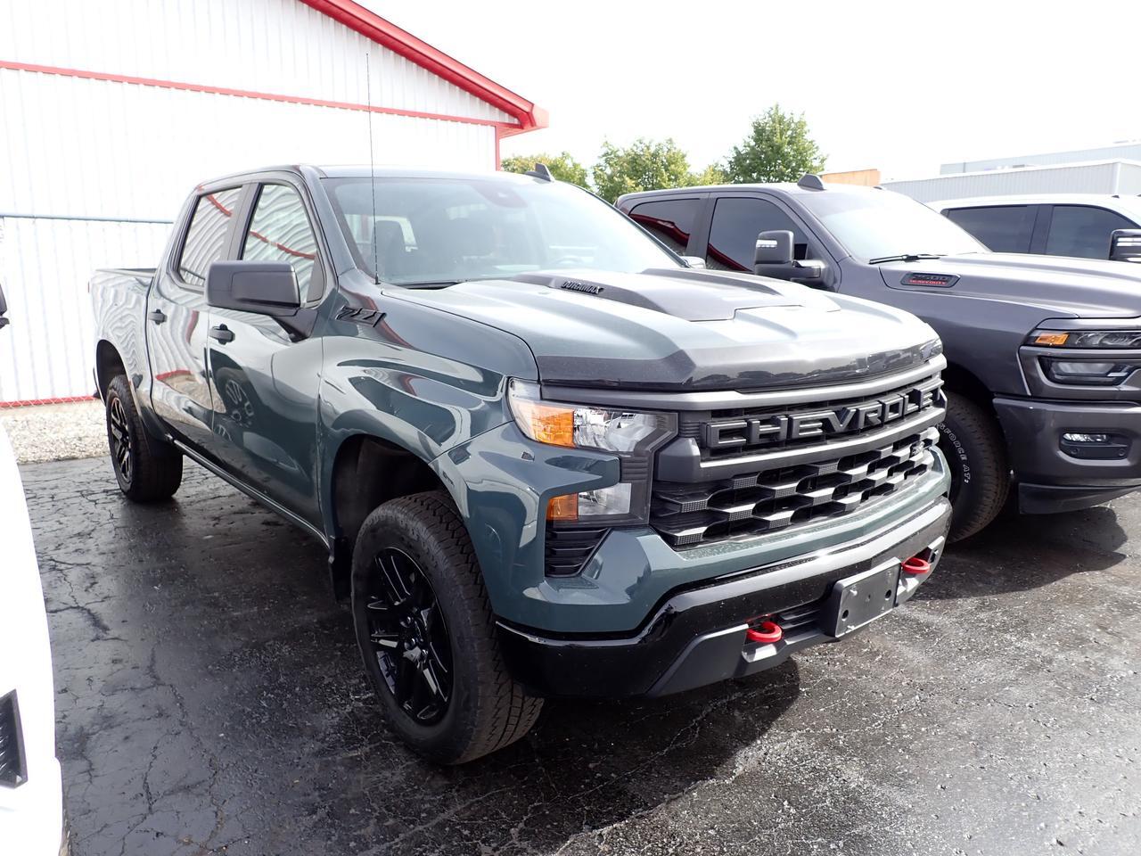 2025 Chevrolet Silverado 1500 Custom Trail Boss 4WD *DIESEL*