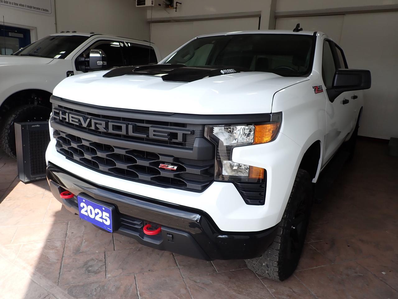 2025 Chevrolet Silverado 1500 Custom Trail Boss 4WD *DIESEL* Listowel ON